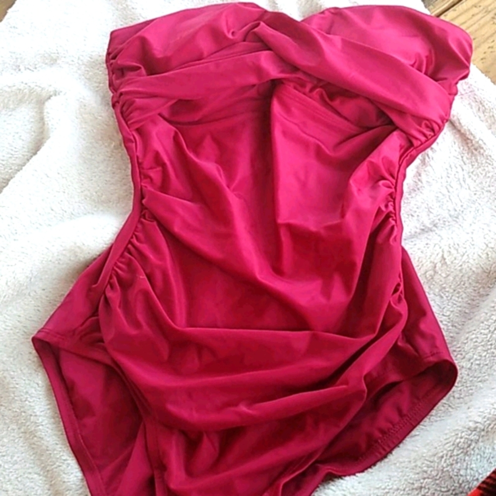 One piece bathing suit